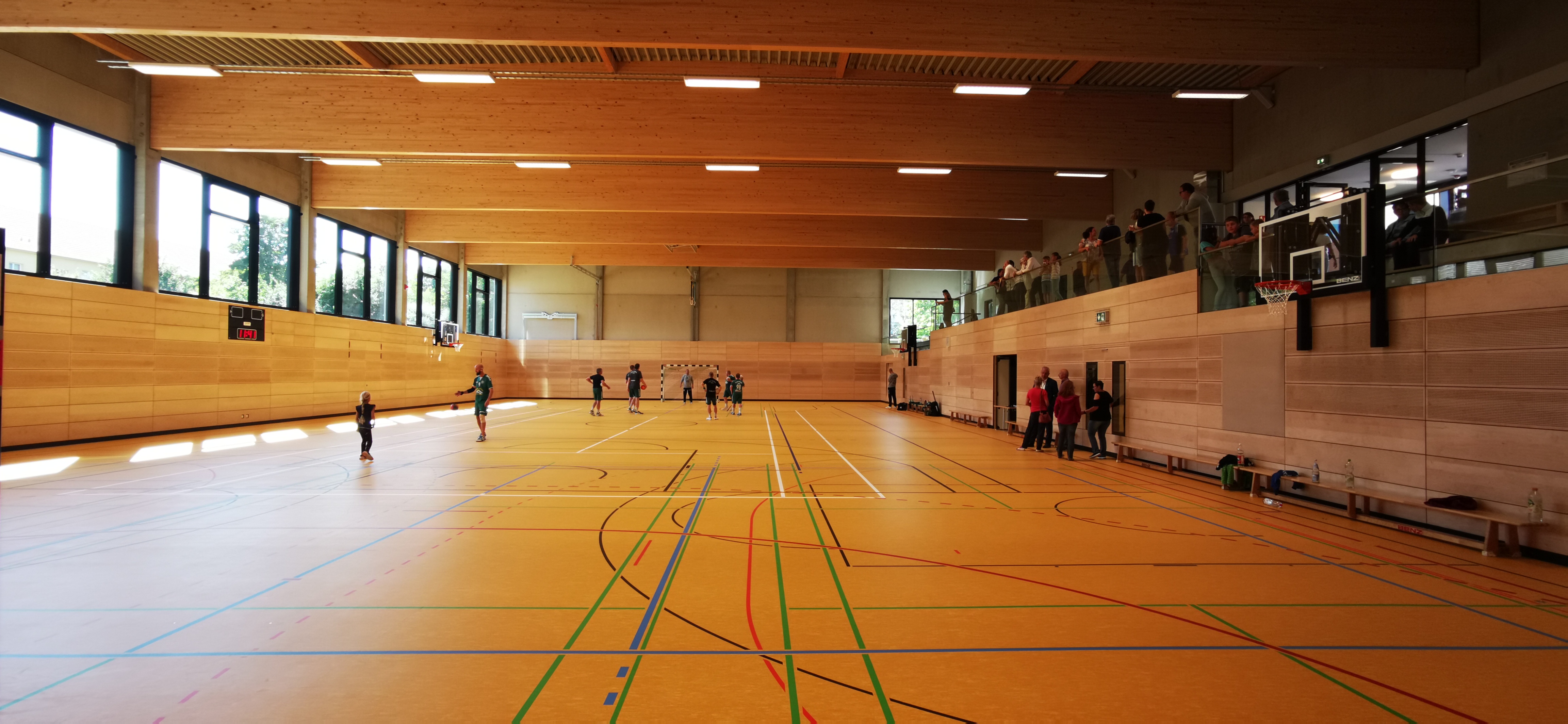 Sporthalle Bhlen Fertig